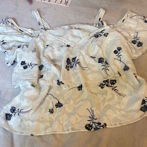 Lucky Brand 🍀Floral Off-Shoulder Women Top